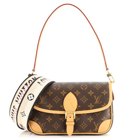 bolsa louis vuitton original por dentro|louis vuitton diane bag 2022.